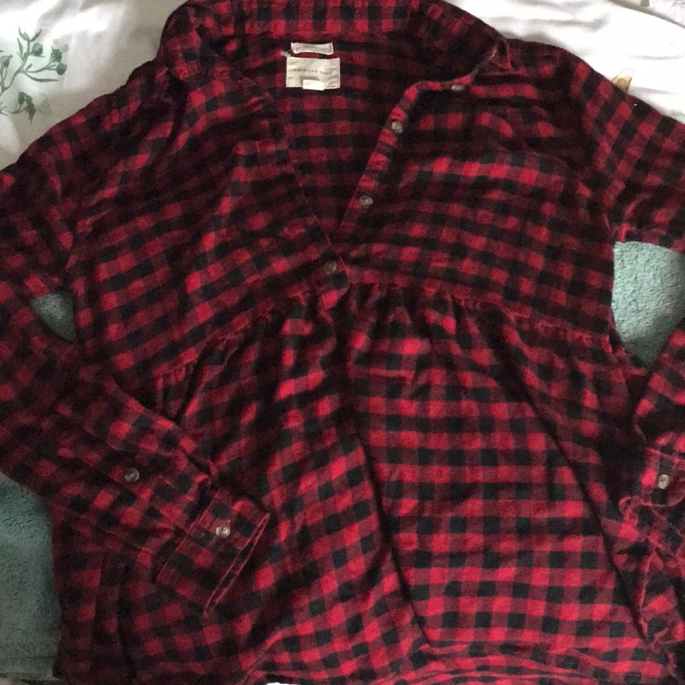 AEO plaid button up